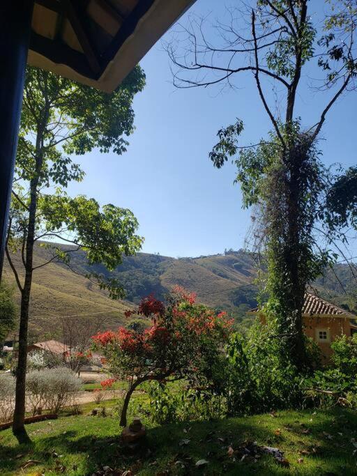 Recanto Dos Beija Flores, Chale Bougainville Monte Alegre do Sul Luaran gambar